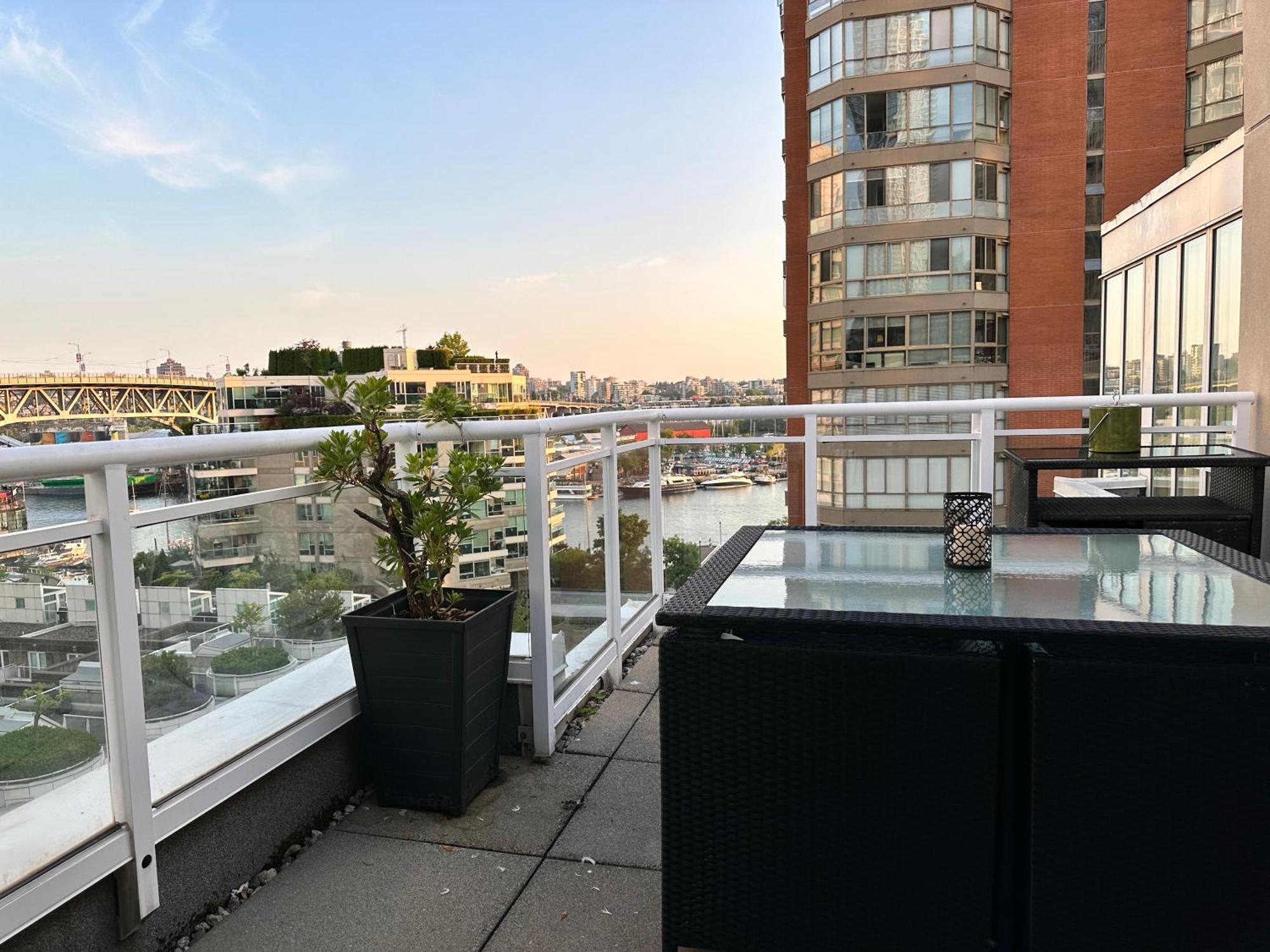 Penthouses Of Beach Ave Vancouver Zewnętrze zdjęcie